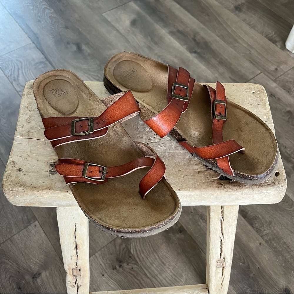 Sold  xlist Footbed Sandals Brown Time and Tru Asymmetric Strap - Picture 4 of 6